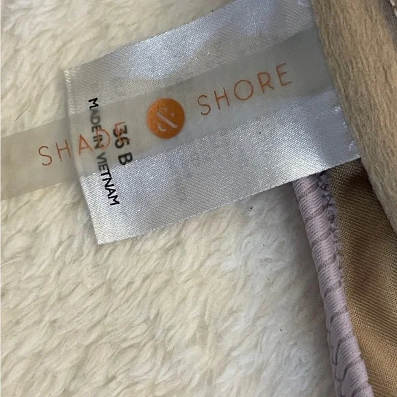 Elegant Lilac bikini top - Picture 4 of 4